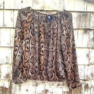 Adrienne Vittadini Lightweight Long Sleeves Printed Blouse